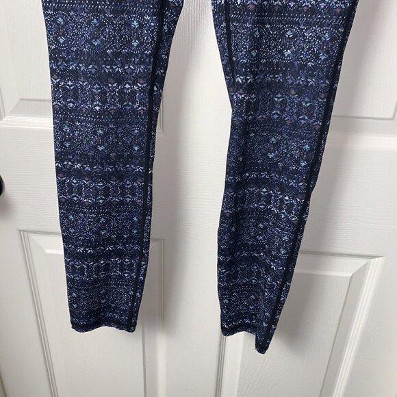 Gaiam Women's Midnight Blue Mixed Print Full Length Active Leggings size Medium - Picture 4 of 9